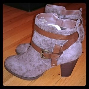 Coach and Four Booties